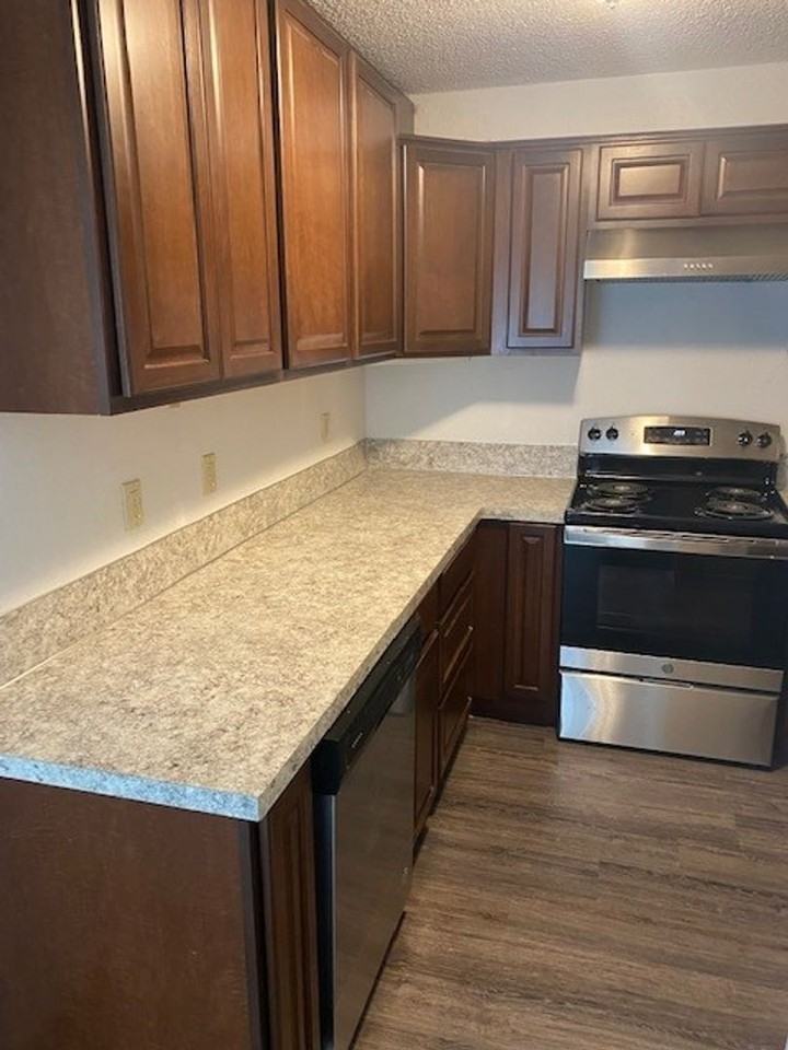 1893 Garden Ave #22 - Photo 4 of 12