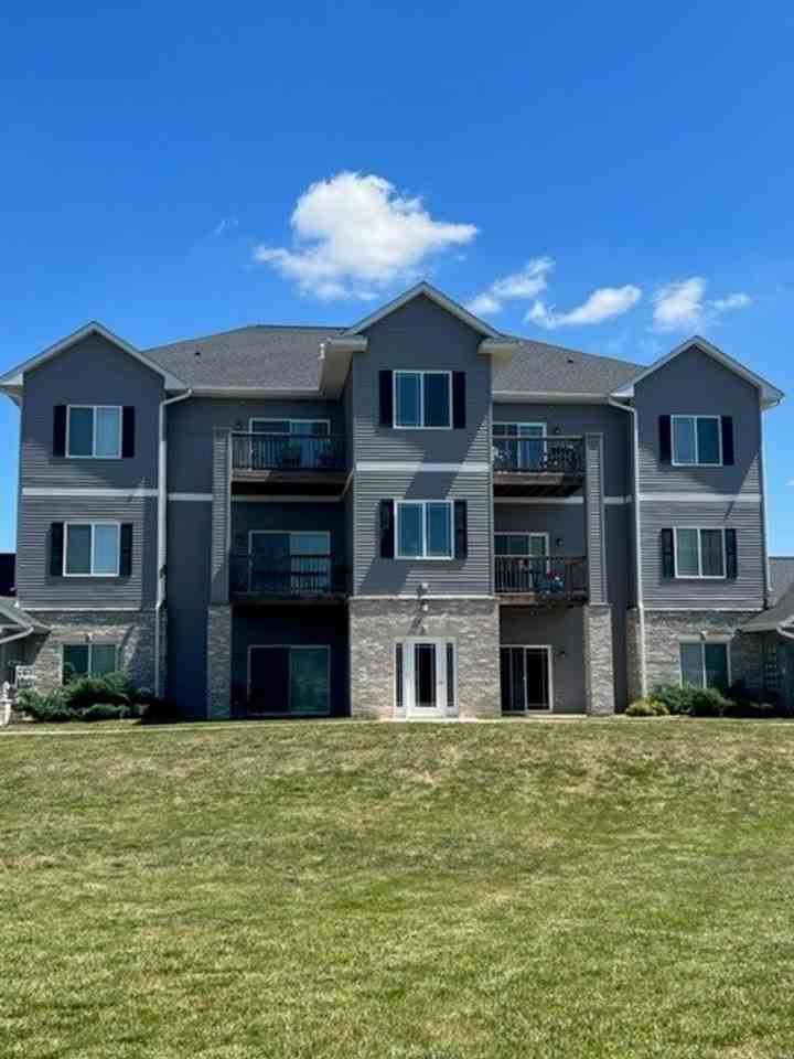 Village Pointe Phase I Apartments 200 Village Dr, Tiffin, IA 52340 Zumper