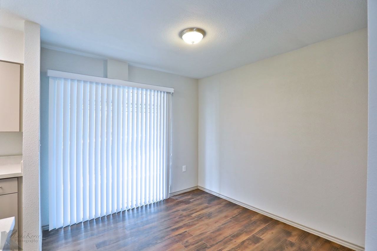 2800 2800 Sayles - 09 A - Photo 7 of 26