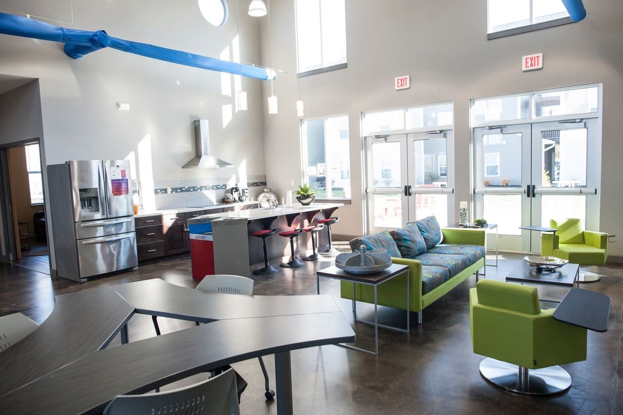 Richmond Flats - Photo 4 of 20