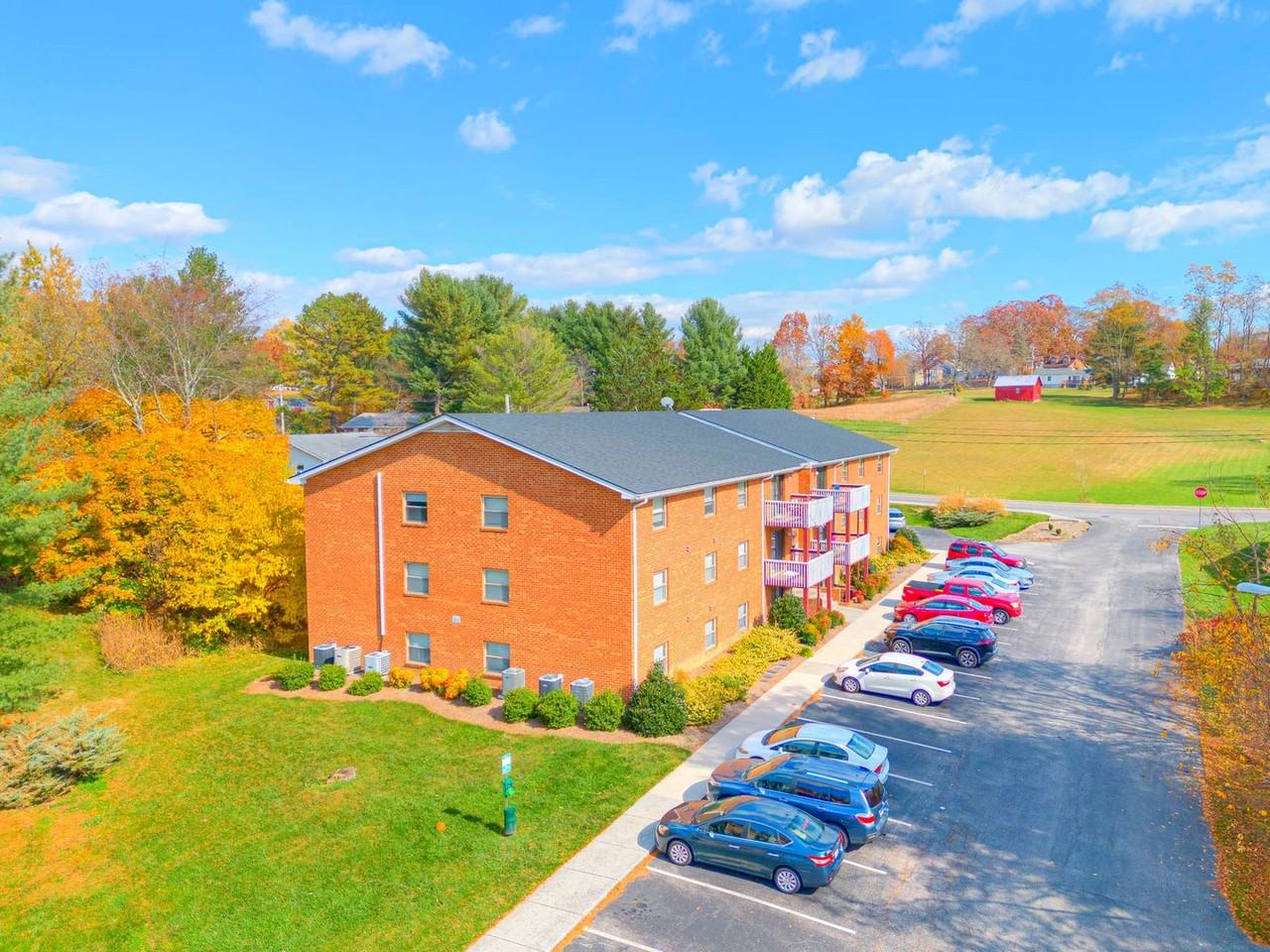 1711 Apartments - Photo 2 of 50
