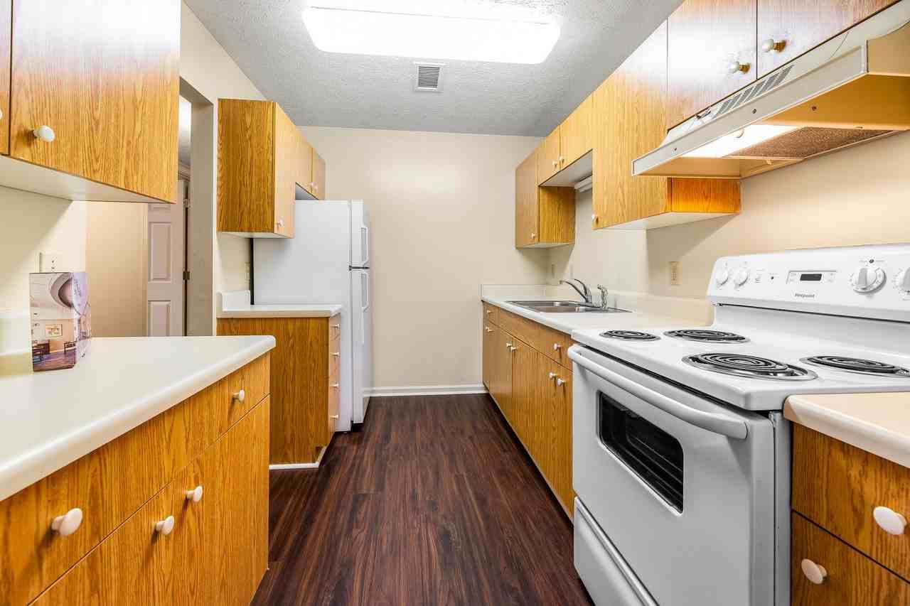 1711 Apartments - Photo 5 of 50