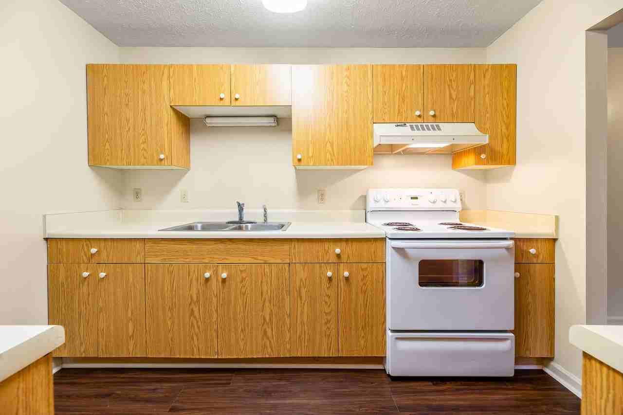 1711 Apartments - Photo 6 of 50