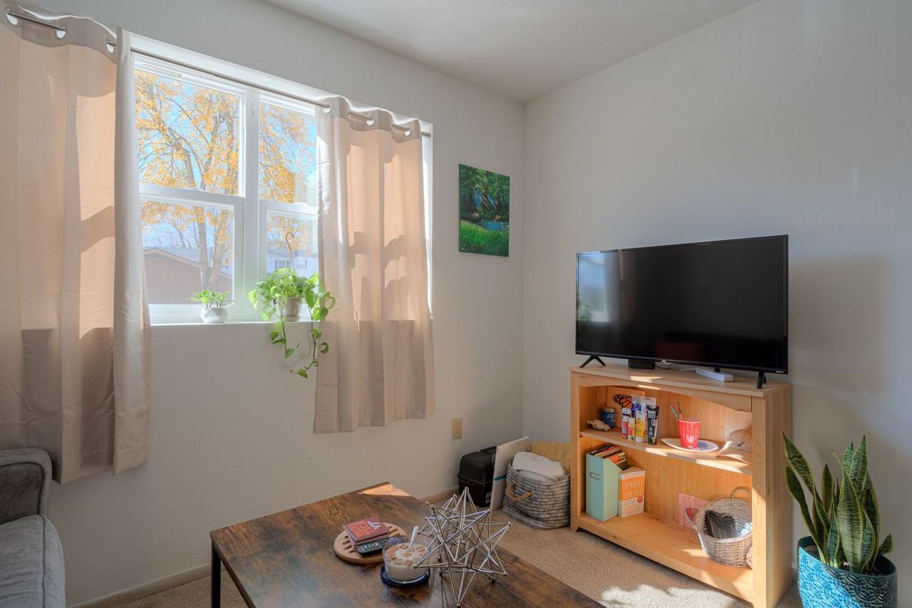 203-209 Tee Street - Photo 5 of 50