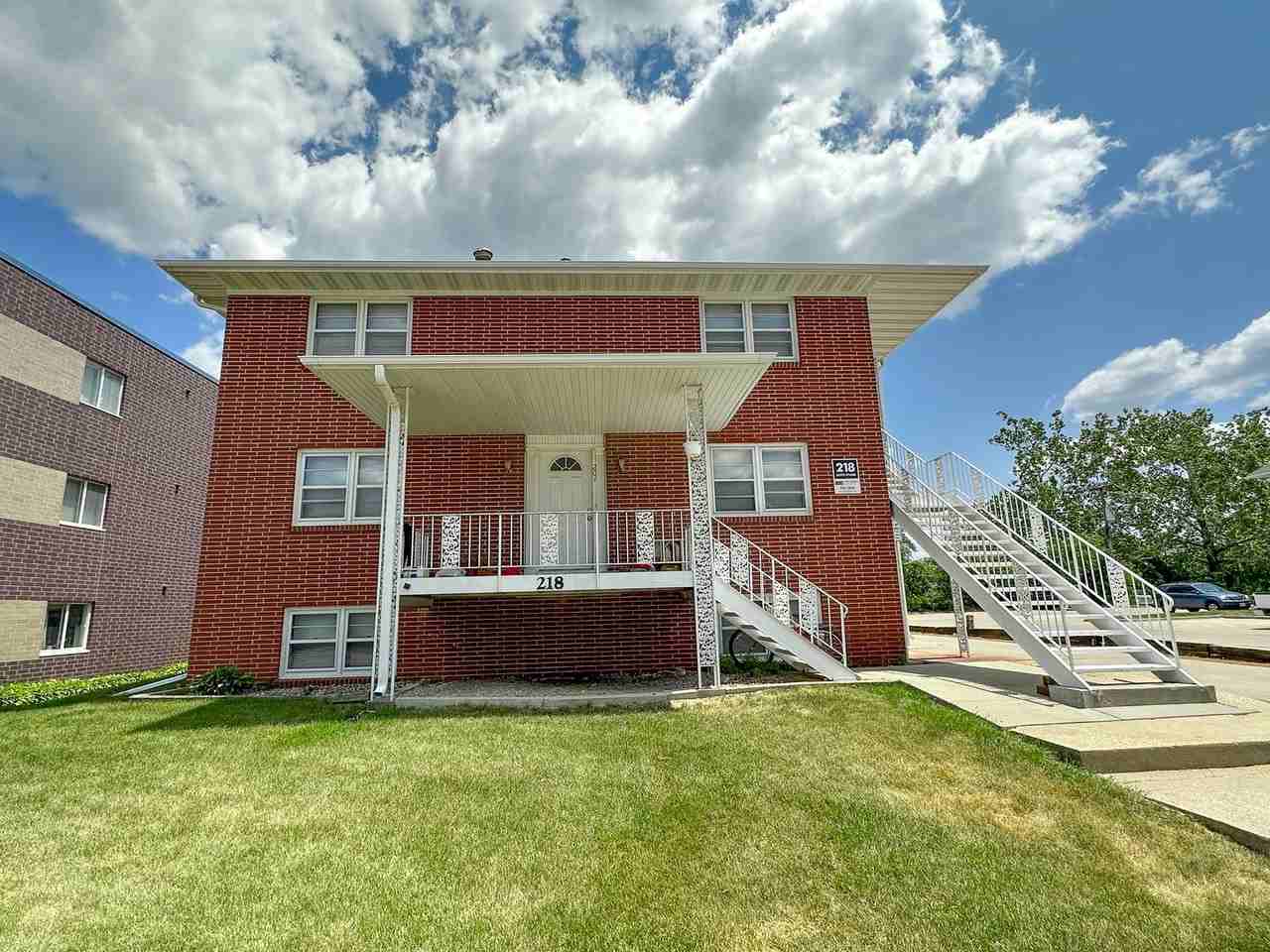 218 Hyland - Photo 2 of 20