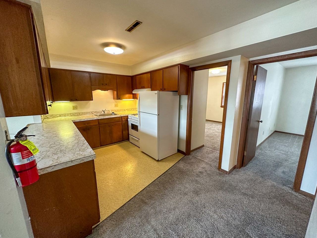 218 Hyland - Photo 7 of 20