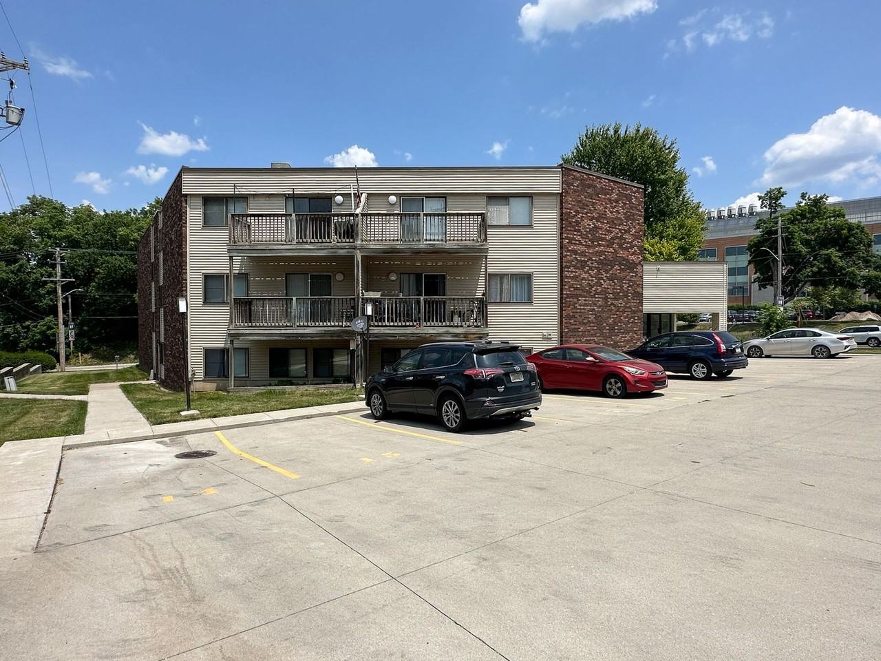 247 Sheldon - Photo 3 of 23