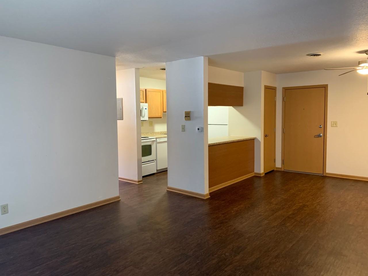 247 Sheldon - Photo 4 of 23