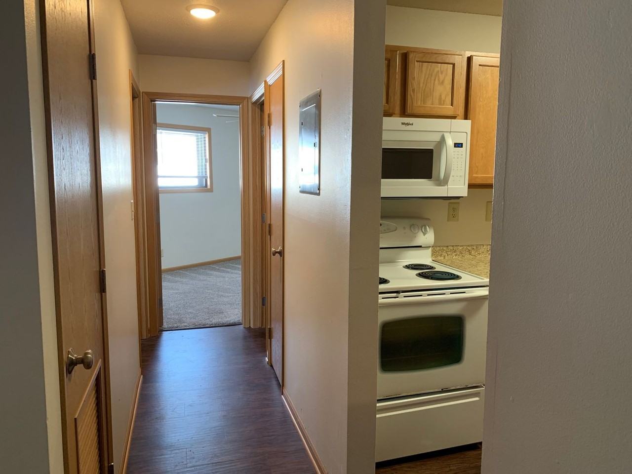 247 Sheldon - Photo 5 of 23