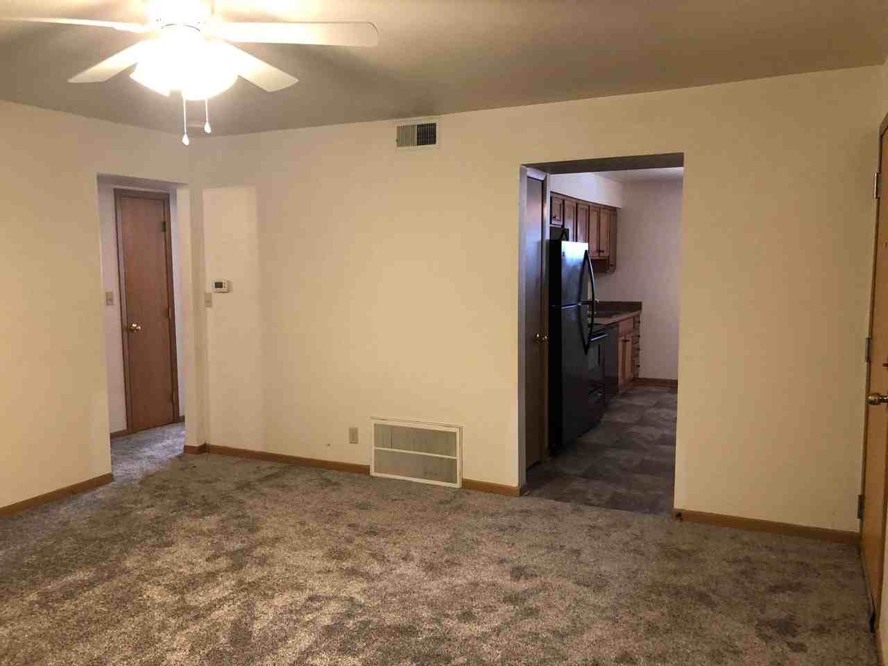 1108 S. 4th Street - Photo 4 of 44