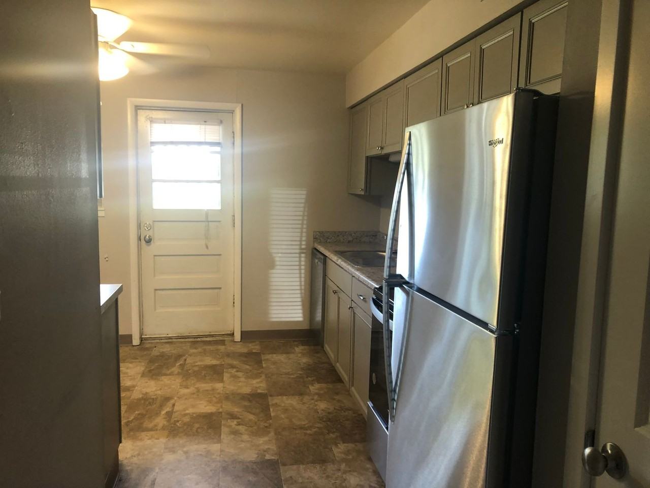 1108 S. 4th Street - Photo 5 of 44