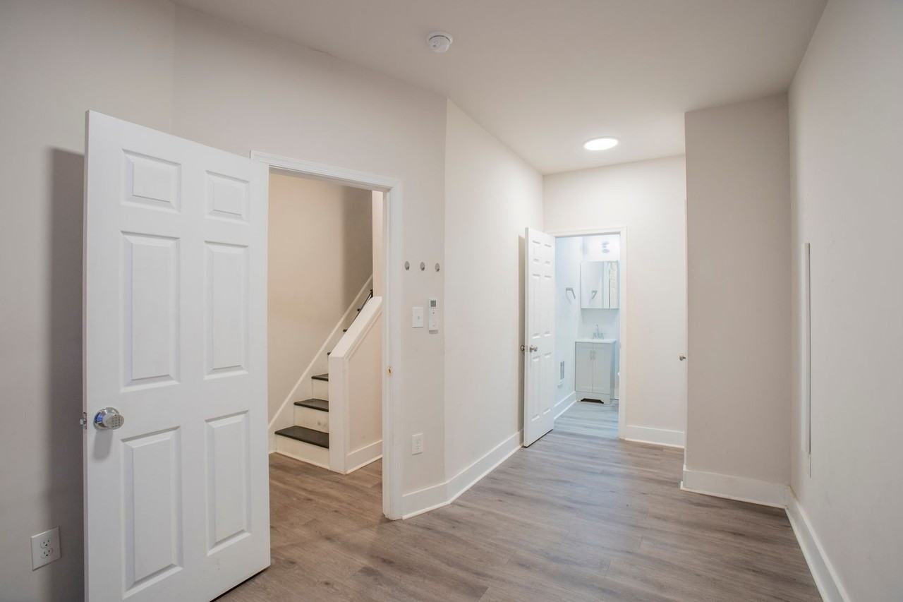 PA0237 - Photo 2 of 9