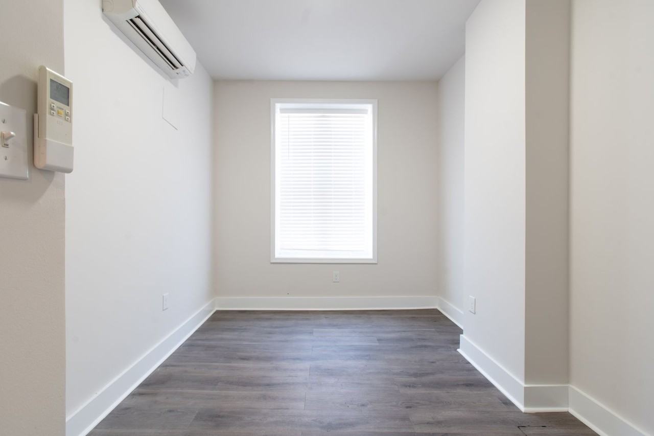 PA0245 - Photo 3 of 10