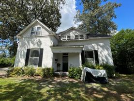 615 Memorial Dr. SW - Photo 1 of 1