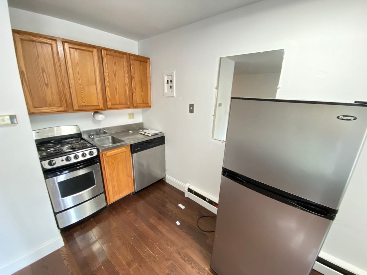 1433-1437 Highland St - Photo 3 of 7