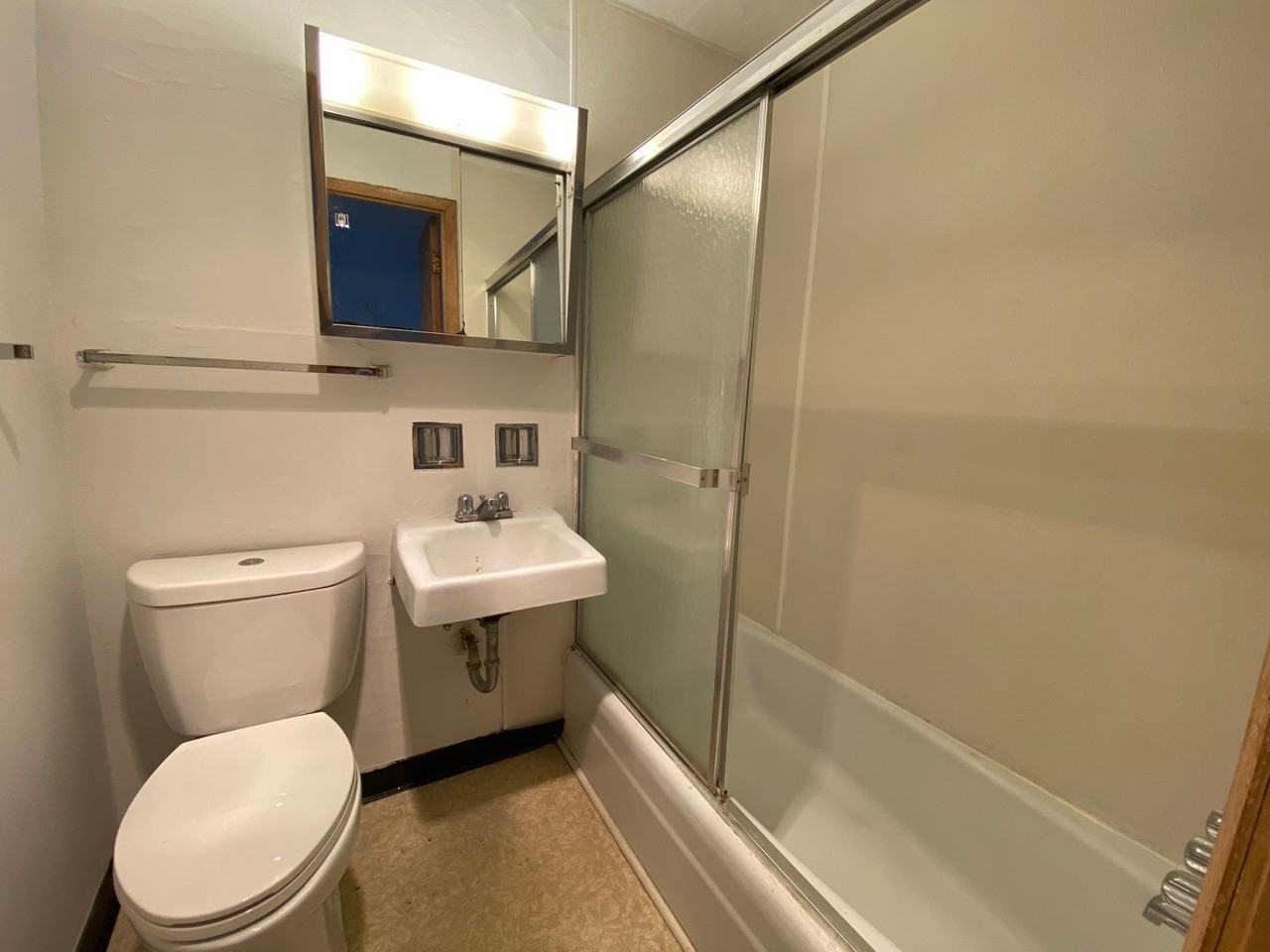 1433-1437 Highland St - Photo 6 of 7