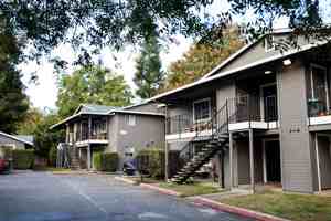 featured image of 1136 W 1st St