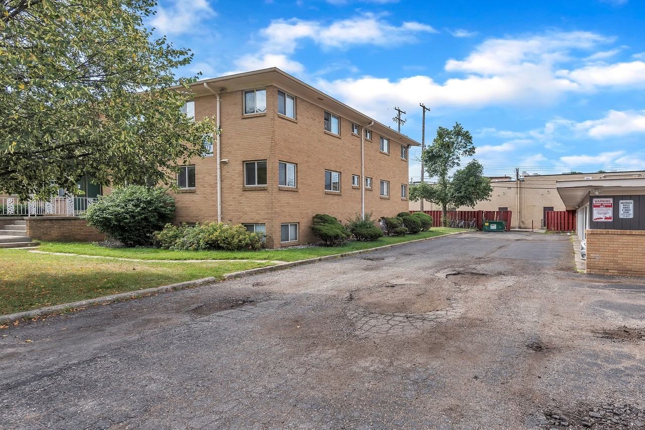 Old Canton Lane (Hodge Apartments, LLC) - Photo 5 of 50