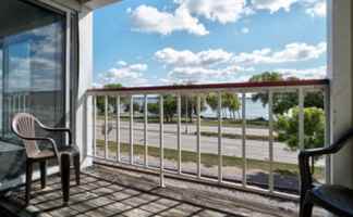 featured image of 325 S Hamilton St