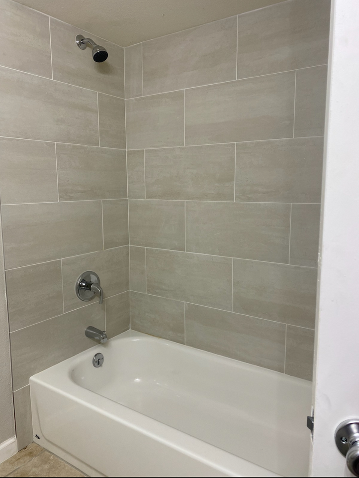 Spanish Crest Apartments - Photo 7 of 10