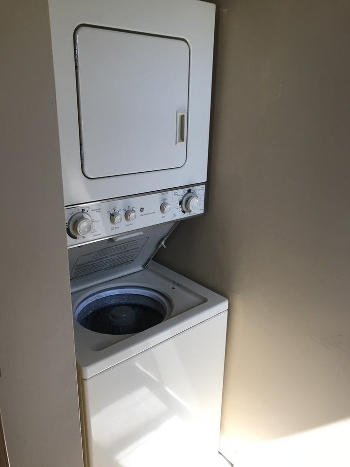 Lorimar Townhomes, LLC - Photo 7 of 25