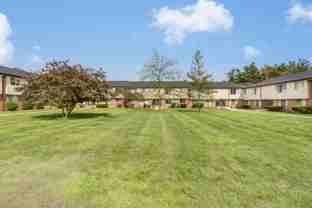 Drakeshire Apartments (Suzanne Apartments LLC) - Photo 1 of 1