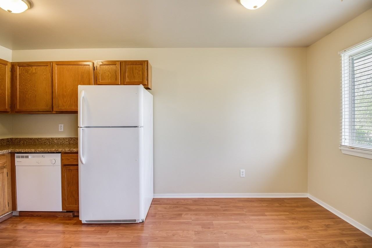 Meadowview Townhomes (Meadowview Street LLC) - Photo 6 of 17