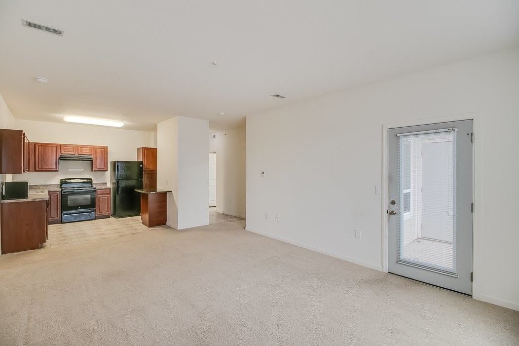 Times Square Apartments - Photo 6 of 32