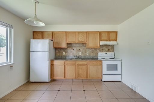 Balfour Apartments (Renewed Investments I LLC) - Photo 5 of 12