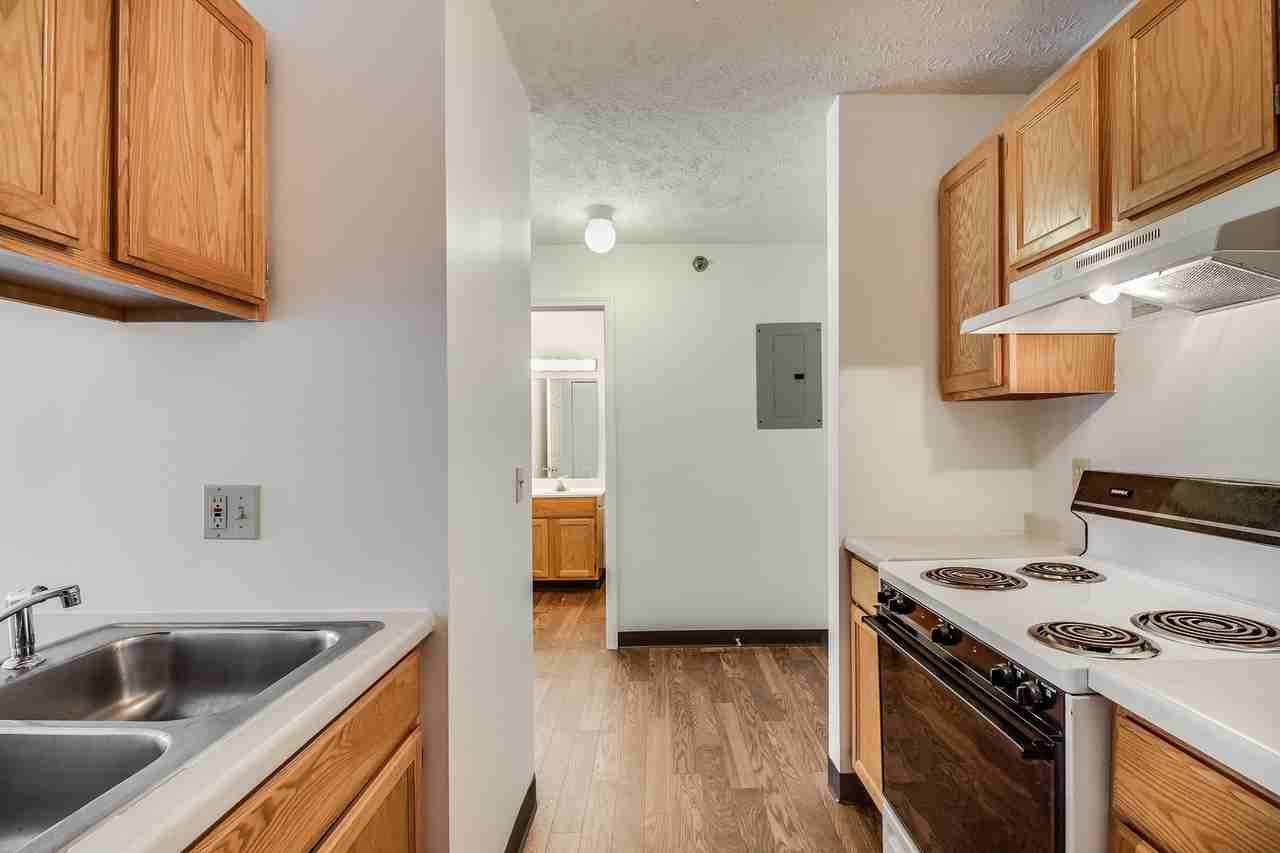 Pleasant View Apartments (J & K Corporation) - Photo 3 of 13