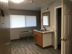 640 Filer Ave W - Photo 1 of 1