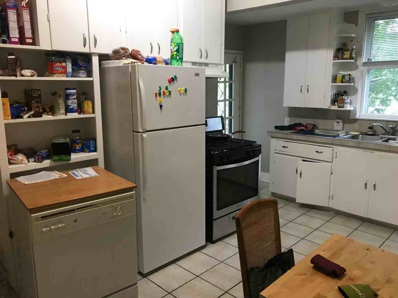 313 W. 37th Street - Photo 2 of 15
