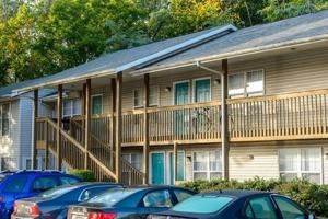 featured image of 1905 N Dunn St