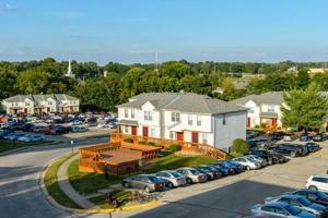 featured image of 298 E Varsity Ln