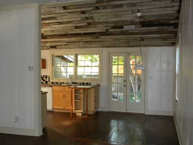 597 Gaskill St SE - Photo 3 of 25