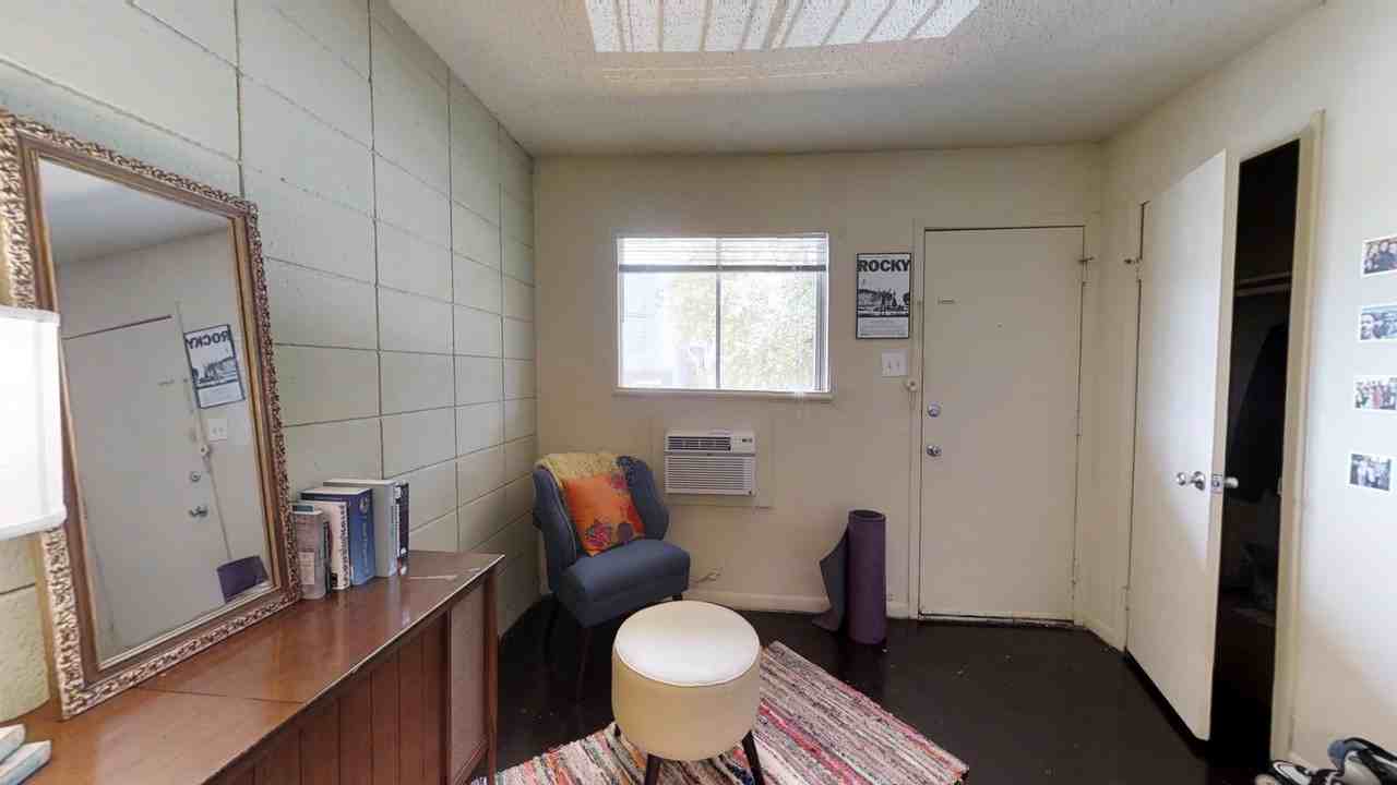 Elmwood Pl. Apts. - Photo 7 of 30