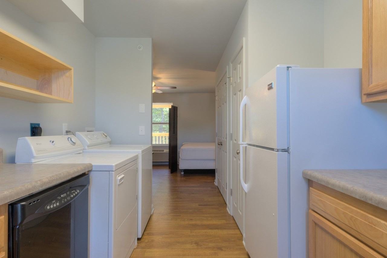 Blacksburg Homestay Village-311 - Photo 6 of 18