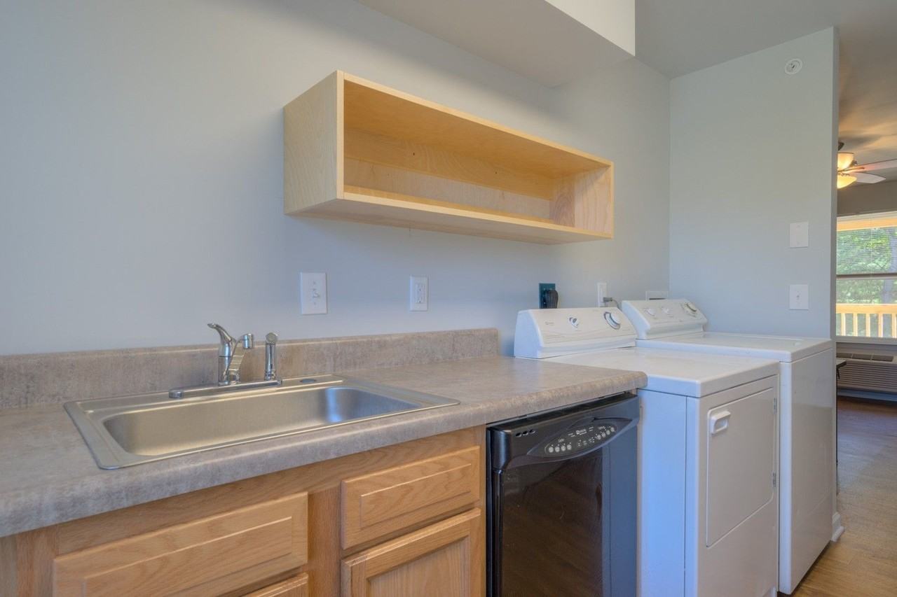 Blacksburg Homestay Village-311 - Photo 7 of 18
