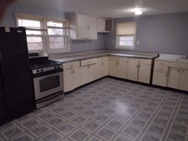 featured image of 401 W Clear Creek Dr