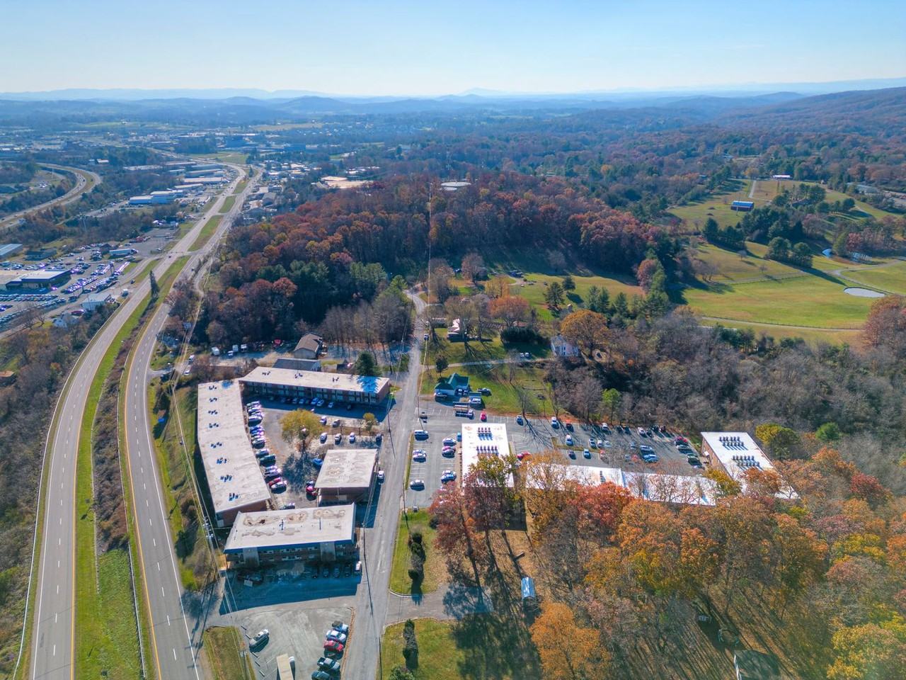 Ridgeview Apartments - Photo 6 of 25