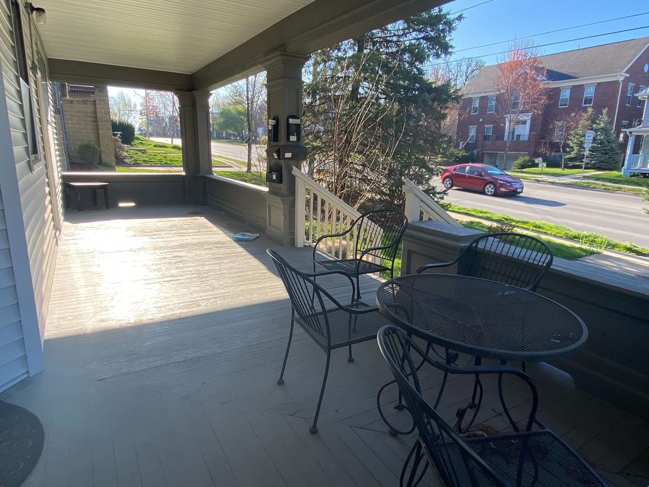 906 E Burlington Apartments! - Photo 7 of 11