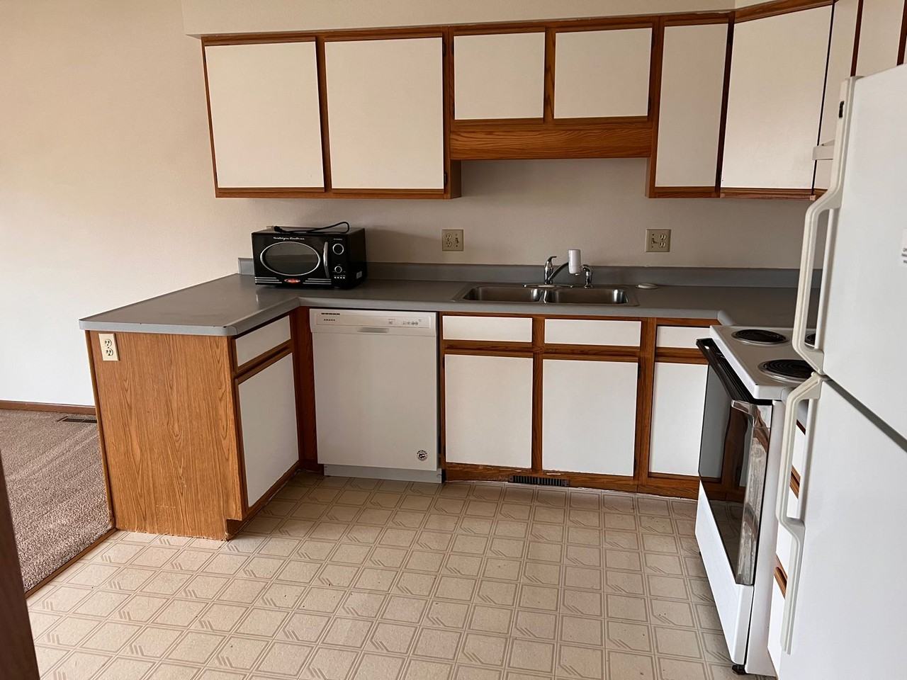 741 - 743 Orchard St. - CSB - Photo 3 of 16