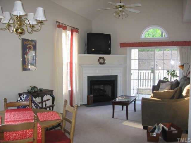 508 Auburn Square Dr - Photo 2 of 12