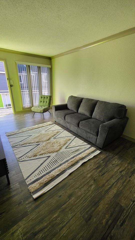 Commerce Village Apartments - Photo 4 of 35