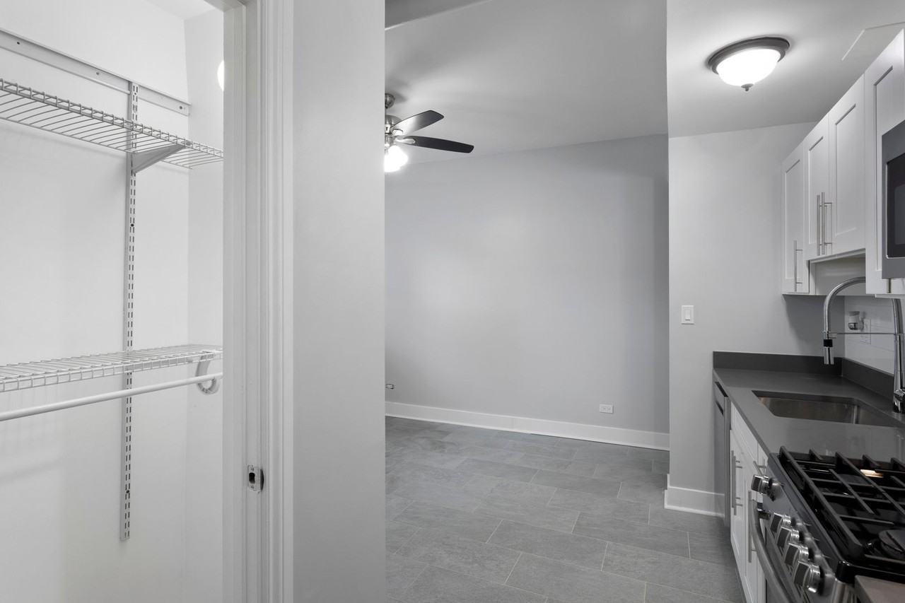 The 1521 Sherwin - Photo 5 of 17