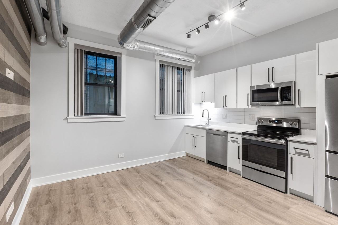 7645 N Sheridan Rd - Photo 4 of 16