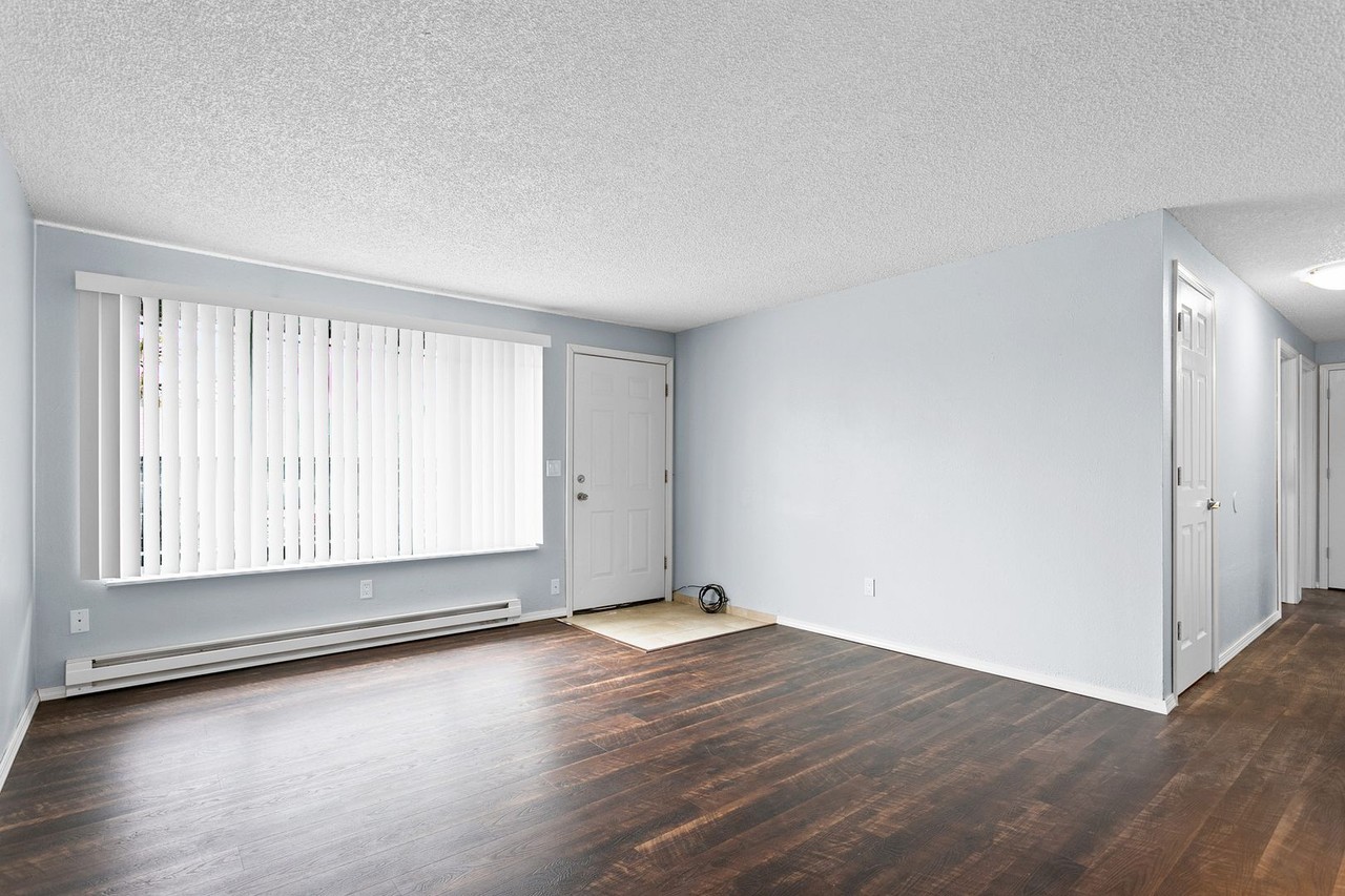 Jennings Lodge Apartments - Photo 5 of 39