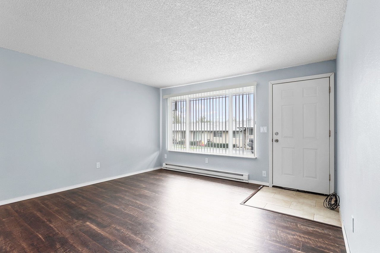 Jennings Lodge Apartments - Photo 7 of 39