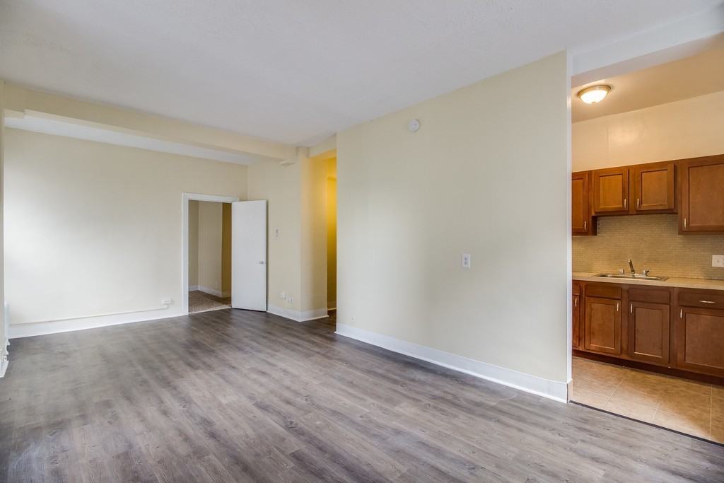 New Cadillac Square Apartments - Photo 2 of 13