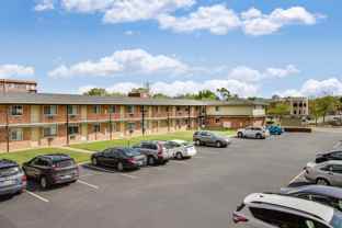 Avenue Eleven Apartments - Photo 1 of 1